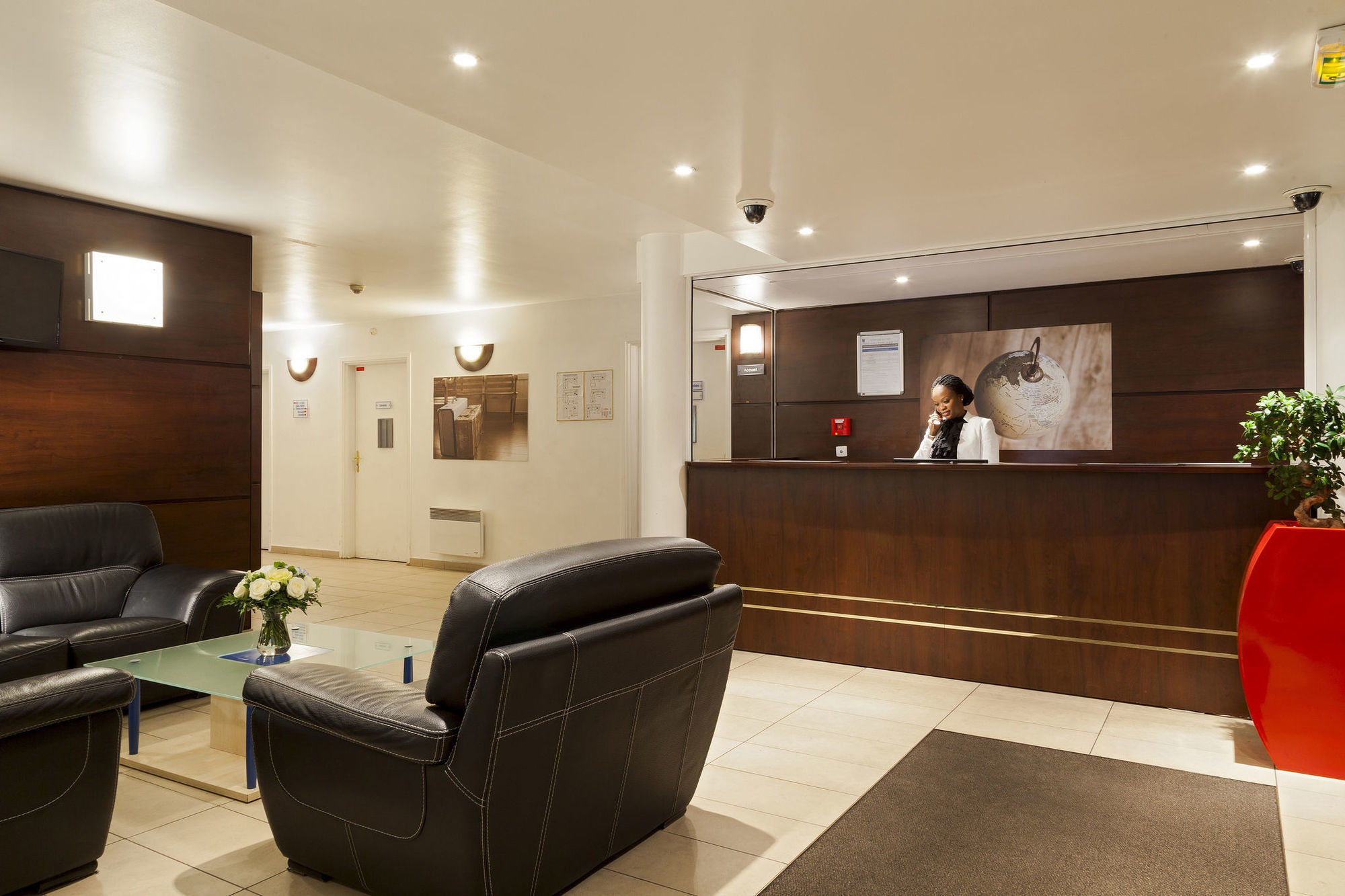 Comfort Suites Le-Port-Marly Paris Ouest Le Port-Marly Interior photo