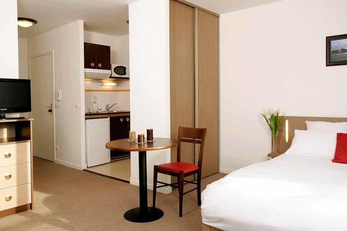 Comfort Suites Le-Port-Marly Paris Ouest Le Port-Marly Exterior photo