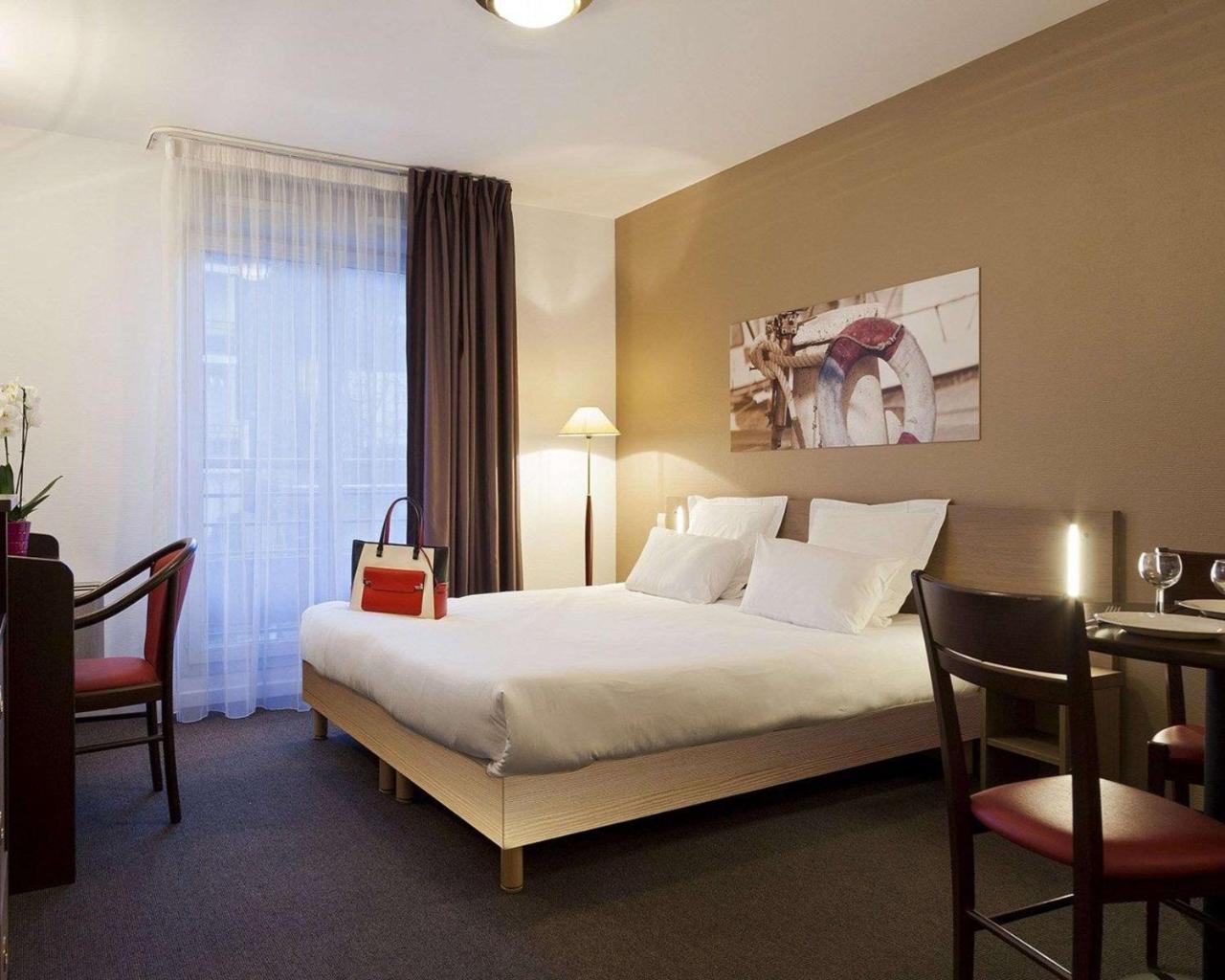 Comfort Suites Le-Port-Marly Paris Ouest Le Port-Marly Exterior photo
