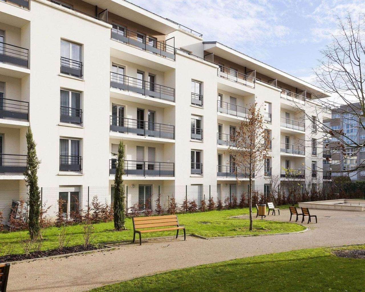 Comfort Suites Le-Port-Marly Paris Ouest Le Port-Marly Exterior photo